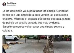 Barcelona ya no vende chatarra, la regala en la calle para que te la lleves