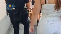 As&iacute; de f&aacute;cil detecta la droga un perro K9 de la Polic&iacute;a Nacional en los SanFermines