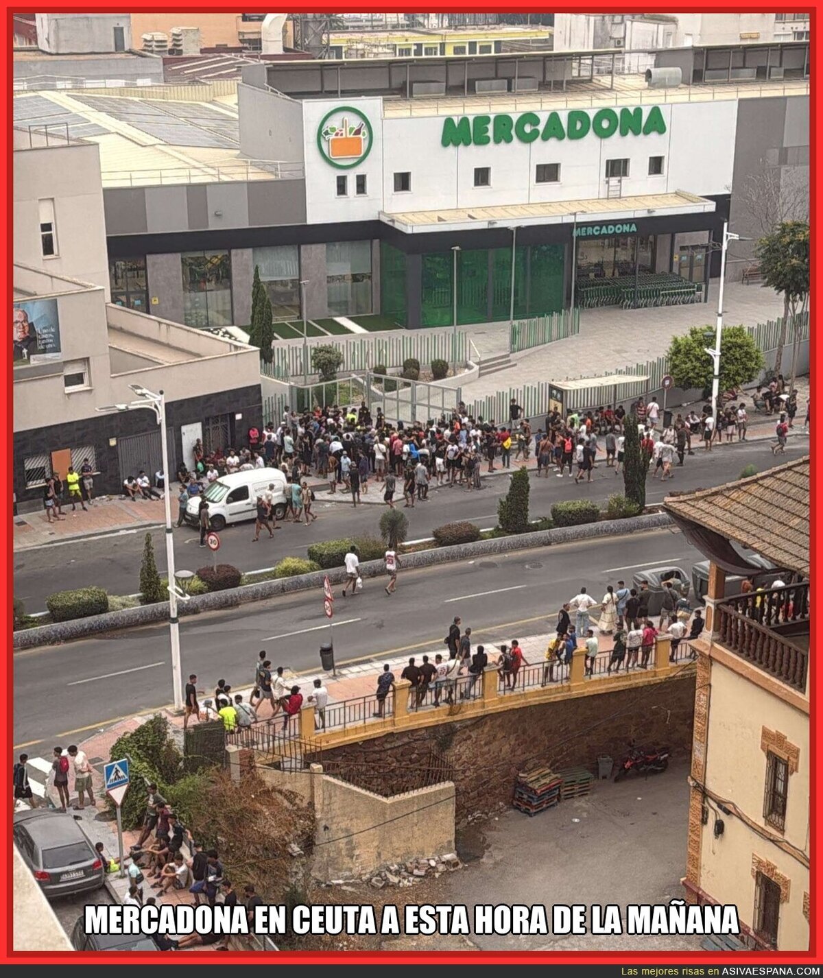 Cuesta m&aacute;s saltar la valla de un Mercadona que la de un pa&iacute;s europeo