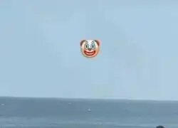 Qu&eacute; cojones es esto: graban al influencer Cristian Ventura en la playa de Ceuta haciendo un video con los inmigrantes