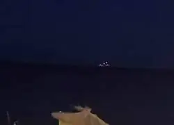 Los ceut&iacute;es revientan los asentamientos ilegales de los invasores y les echan de la playa. Honor al pueblo de Ceuta