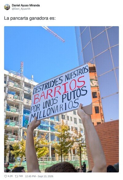 La pancarta ganadora dedicada a Ayuso