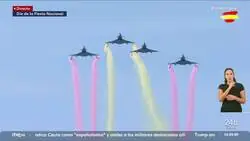 Algunos Eurofighter fallan al dibujar la bandera de Espa&ntilde;a en el cielo de Madrid durante el desfile de la Fiesta Nacional