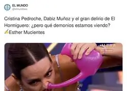 Cristina Pedroche haci&eacute;ndose un lavado nasal en El Hormiguero: la televisi&oacute;n cultural espa&ntilde;ola en su m&aacute;ximo esplendor