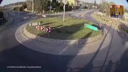 Tesla presume de coche volador y resulta que cualquier rotonda mal se&ntilde;alizada ya los fabrica en serie