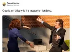 Milei y Ayuso, el abrazo que convierte cualquier acto oficial en boda de pueblo a las cinco de la ma&ntilde;ana