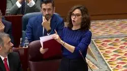 Ayuso responde al PSOE con el golpe m&aacute;s bajo del curso: amor s&iacute;, pero de pago