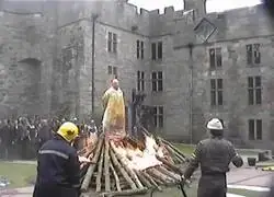 No se cuanto le pagaron a ese doble, pero fue poco