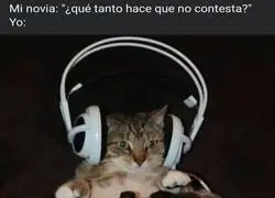 Ocupado en sus cositas