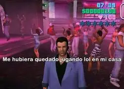 Yo arrepentido en mitad del jolgorio