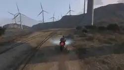 El jugador de GTA V que logr&oacute; aterrizar una moto en una turbina