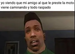 Viene con malas noticias