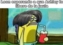 Me imagino a Leon esperando sentado