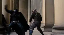 &iquest;Qu&eacute; es lo que ten&iacute;a Bane contra esa columna?