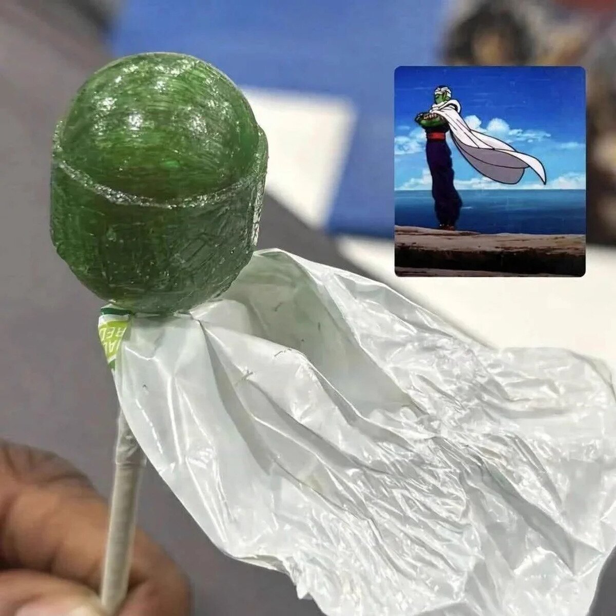 Mira nada m&aacute;s el aura de este chupete